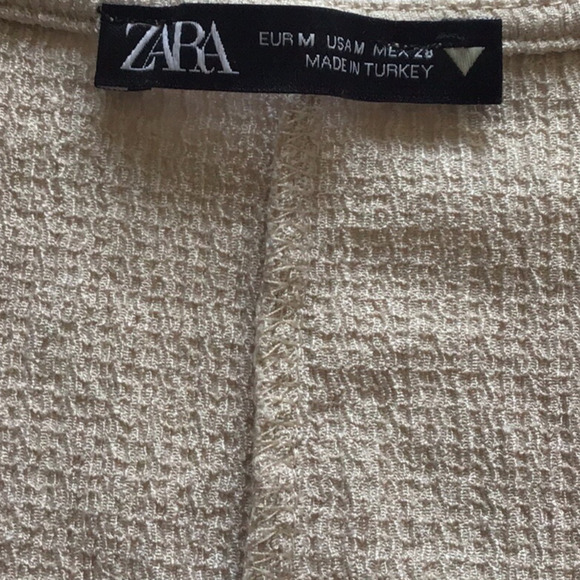 Zara Voluminous Oversized Texture V-neck Short Sleeve Dress, size M - Picture 6 of 13